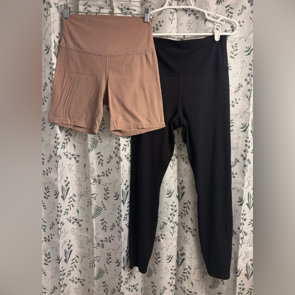 Size Medium Athletic Bottoms Bundle - Black Leggings and Mauve Pink Bike Shorts